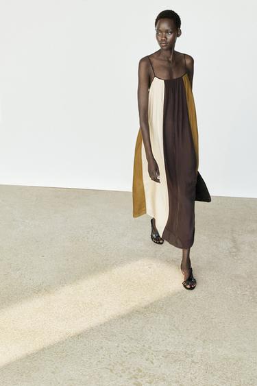 Robe midi fluide à bretelles - Marron de Zara