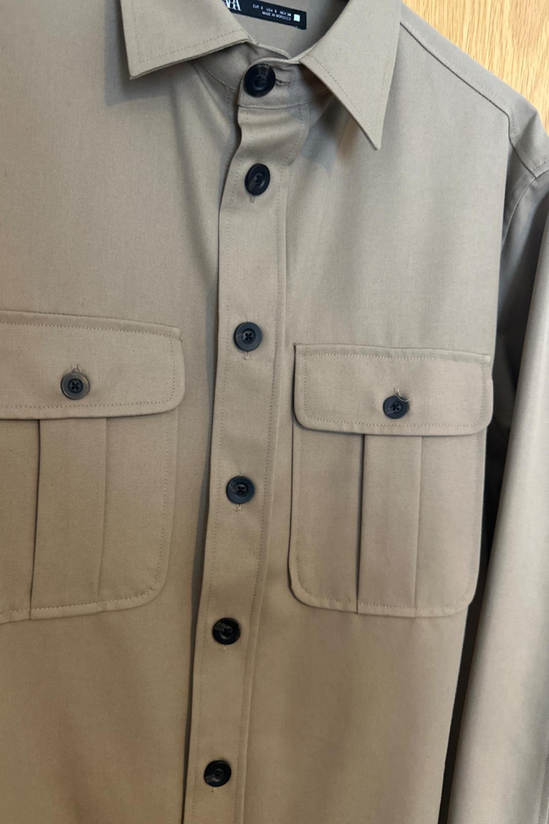 LIMITED EDITION OVERSHIRT WITH POCKETS - Image 2