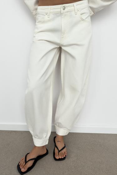 TRF BALLOON MID-WAIST JEANS WITH BELT LOOP DETAIL - White by Zara