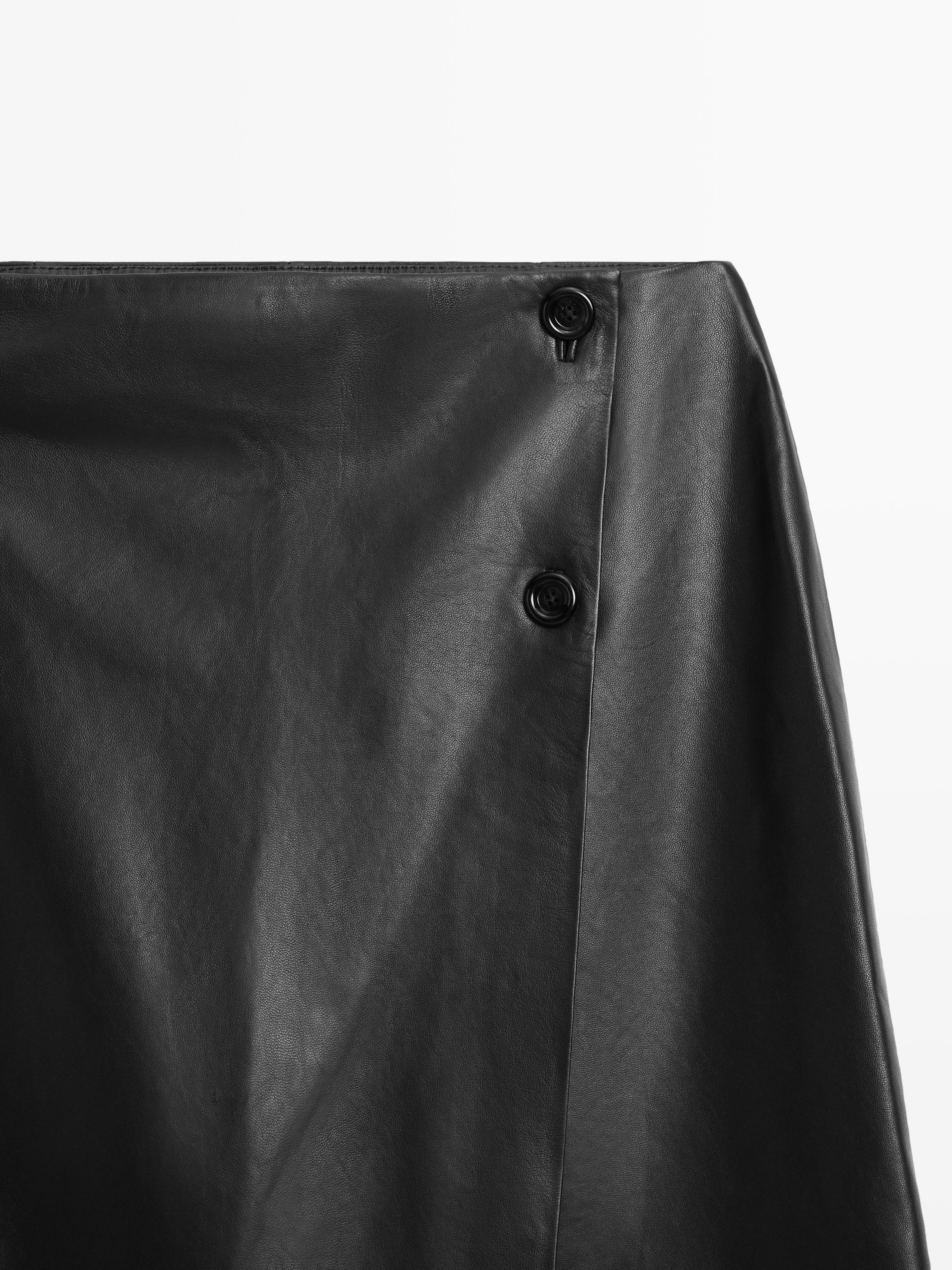 Nappa leather midi skirt with seams