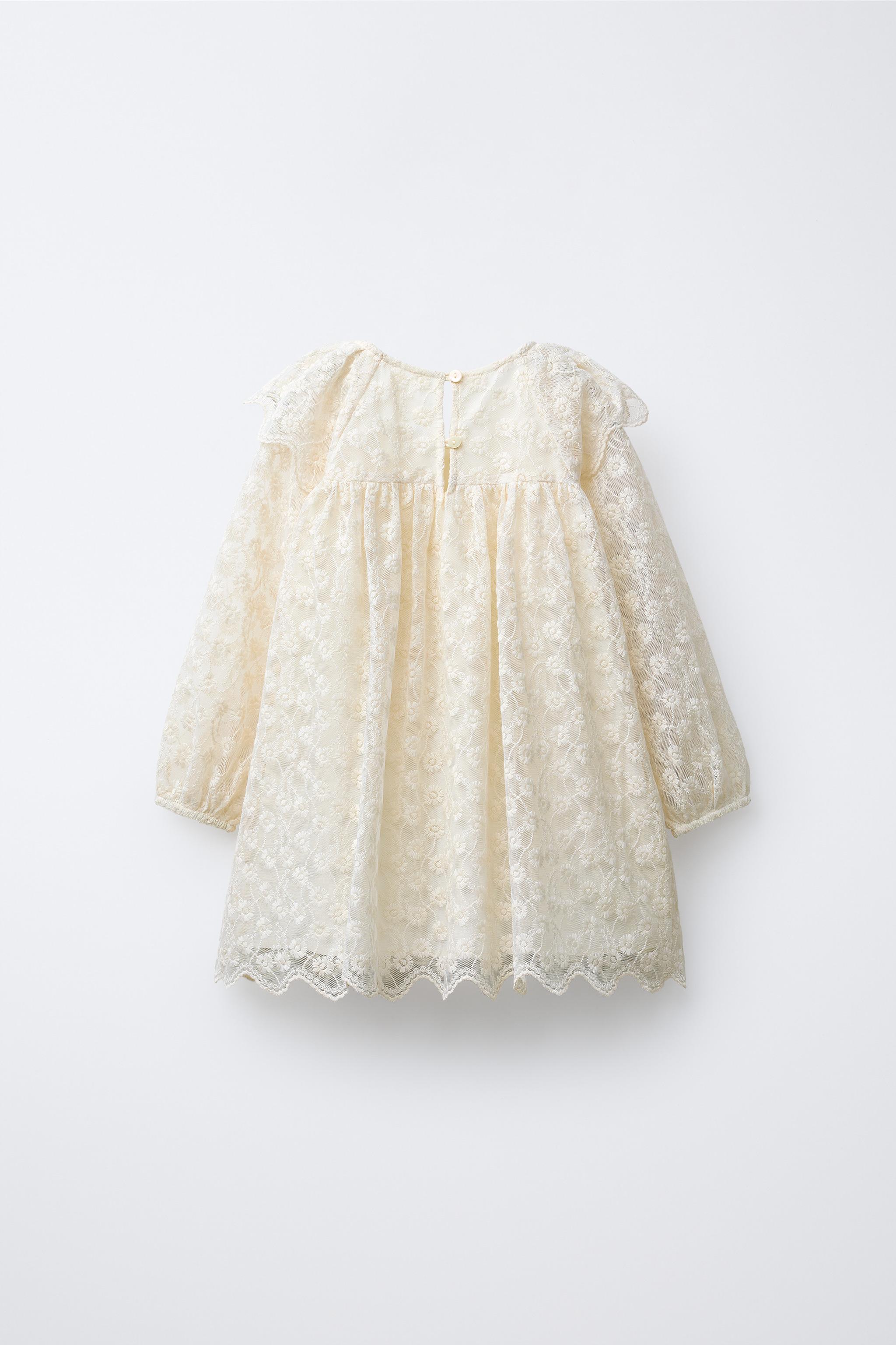 ROBE EN TULLE PAPILLONS