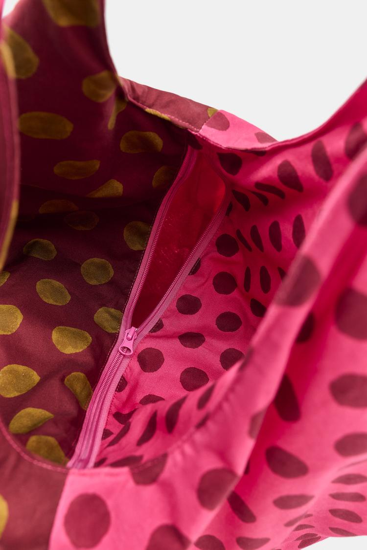 BOLSO MAXI CON ESTAMPADO DE LUNARES 6