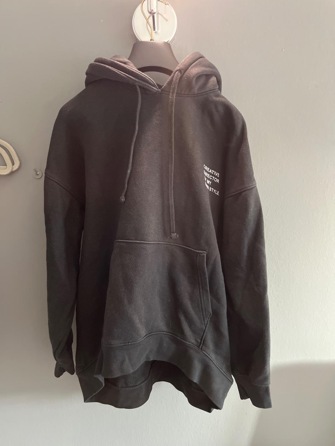 SLOGAN HOODIE WITH POUCH POCKET