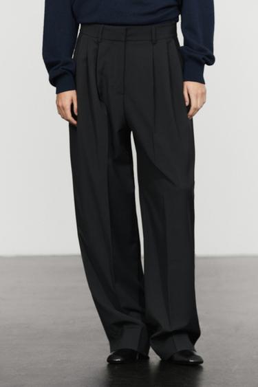 Carrot fit pants with dart detail — Black 2