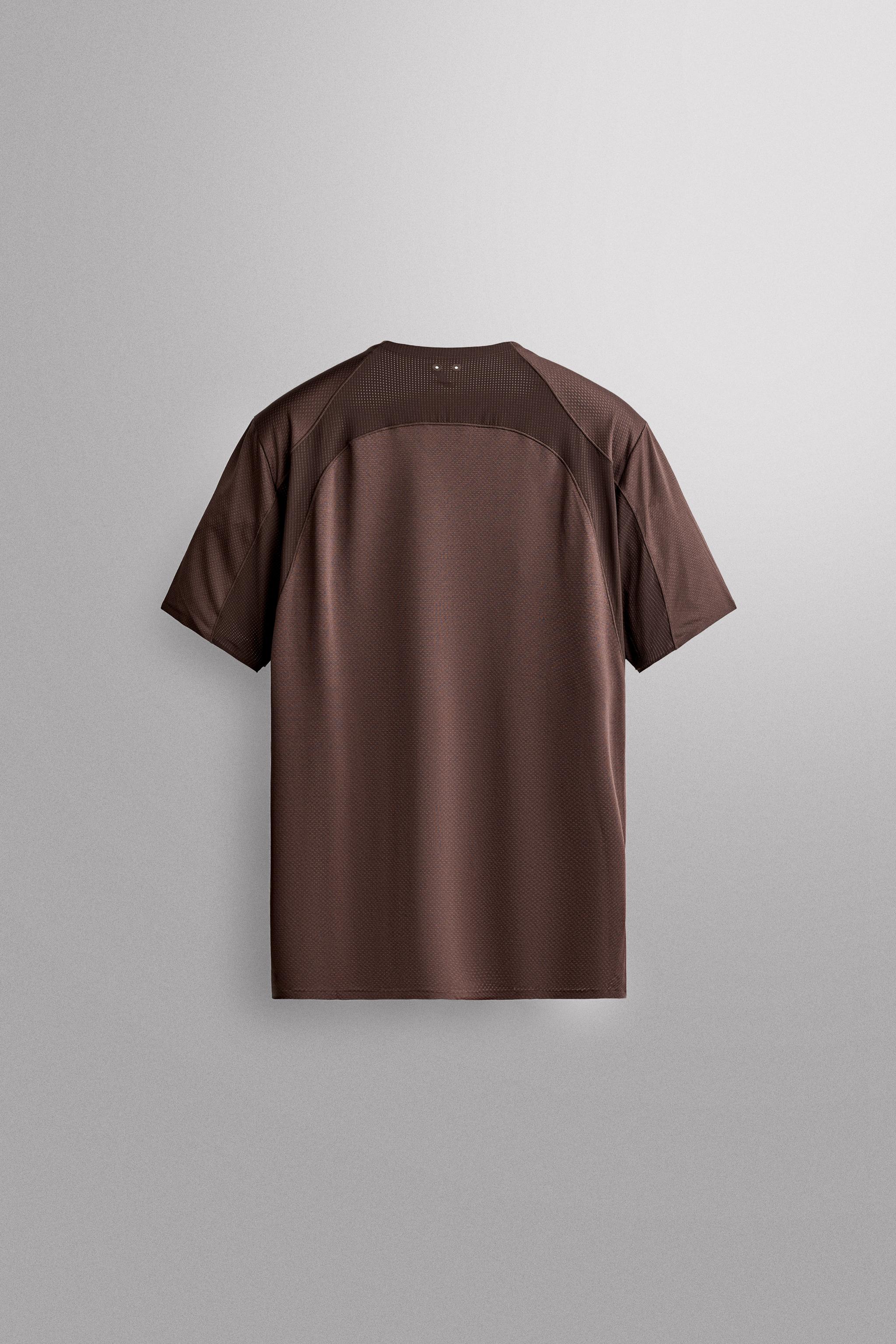 CONTRAST TECHNICAL T-SHIRT