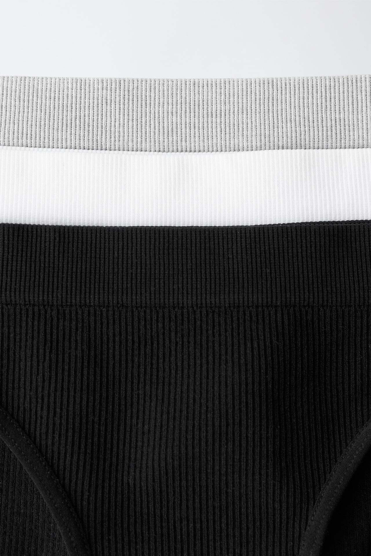 8-14 YEARS/ THREE-PACK SEAMLESS UNDERWEAR — Black / White