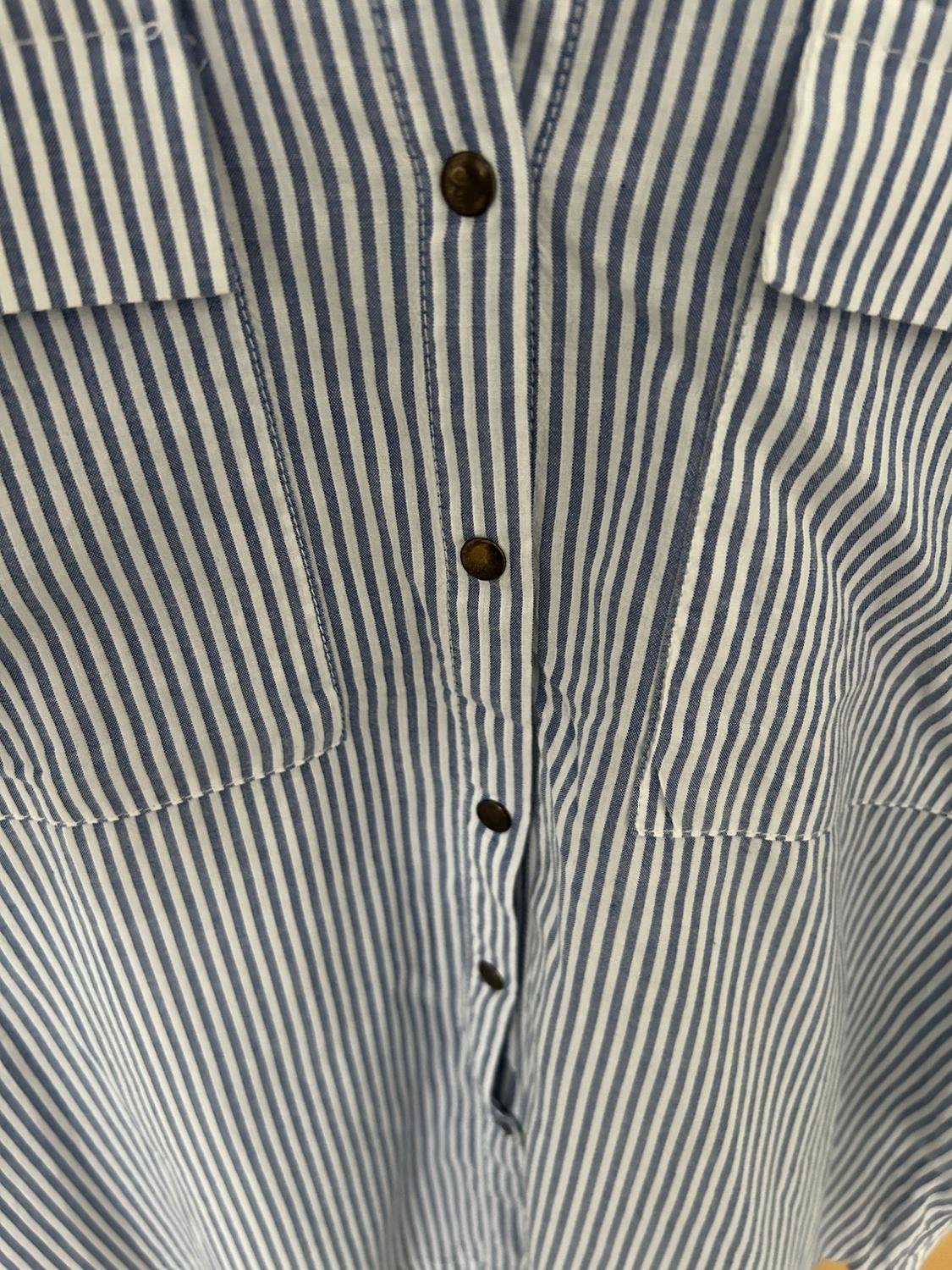 STRIPED SHIRT WITH BOW - Image 4