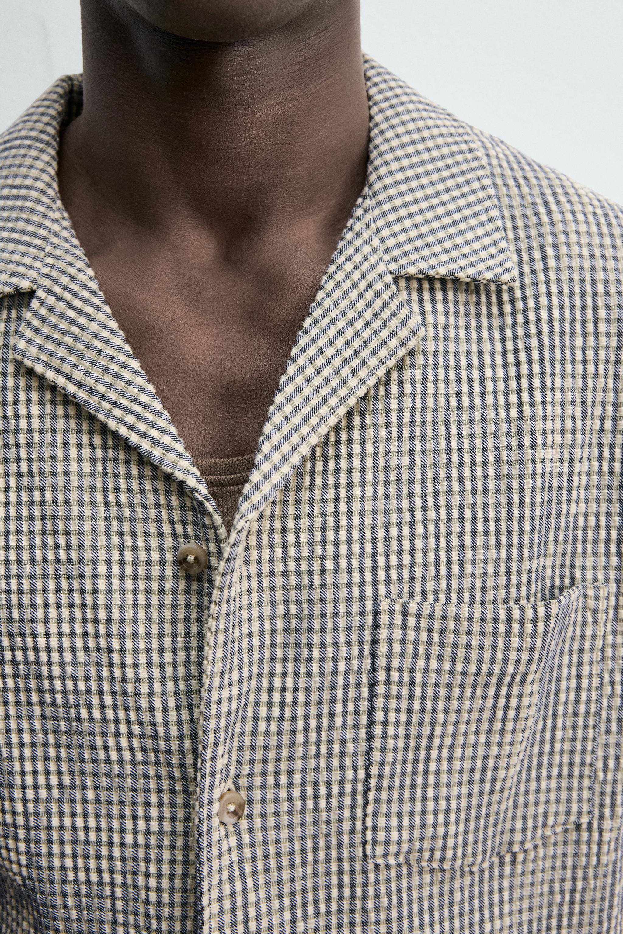 REGULAR FIT SEERSUCKER TEXTURED SHIRT