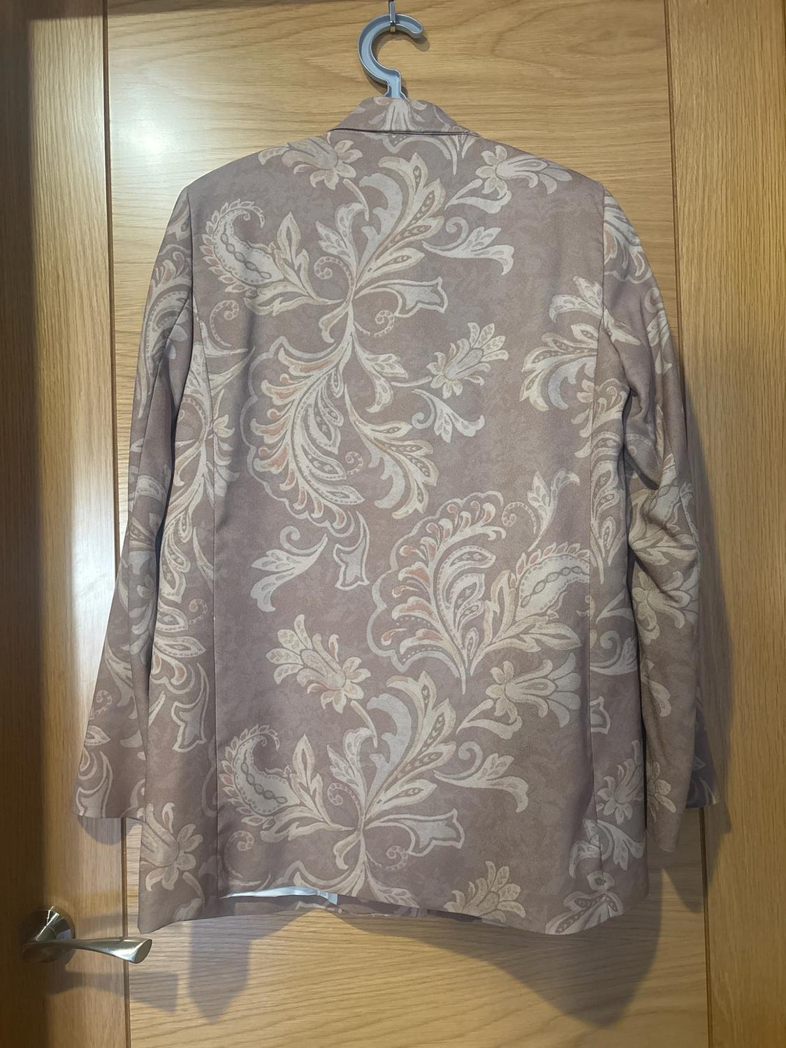 PRINTED BLAZER WITH SHOULDER PADS - Image 4