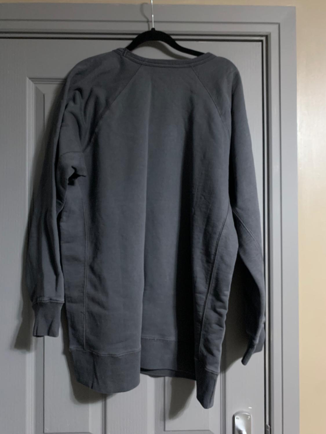 GREY SWEATSHIRT - Image 2