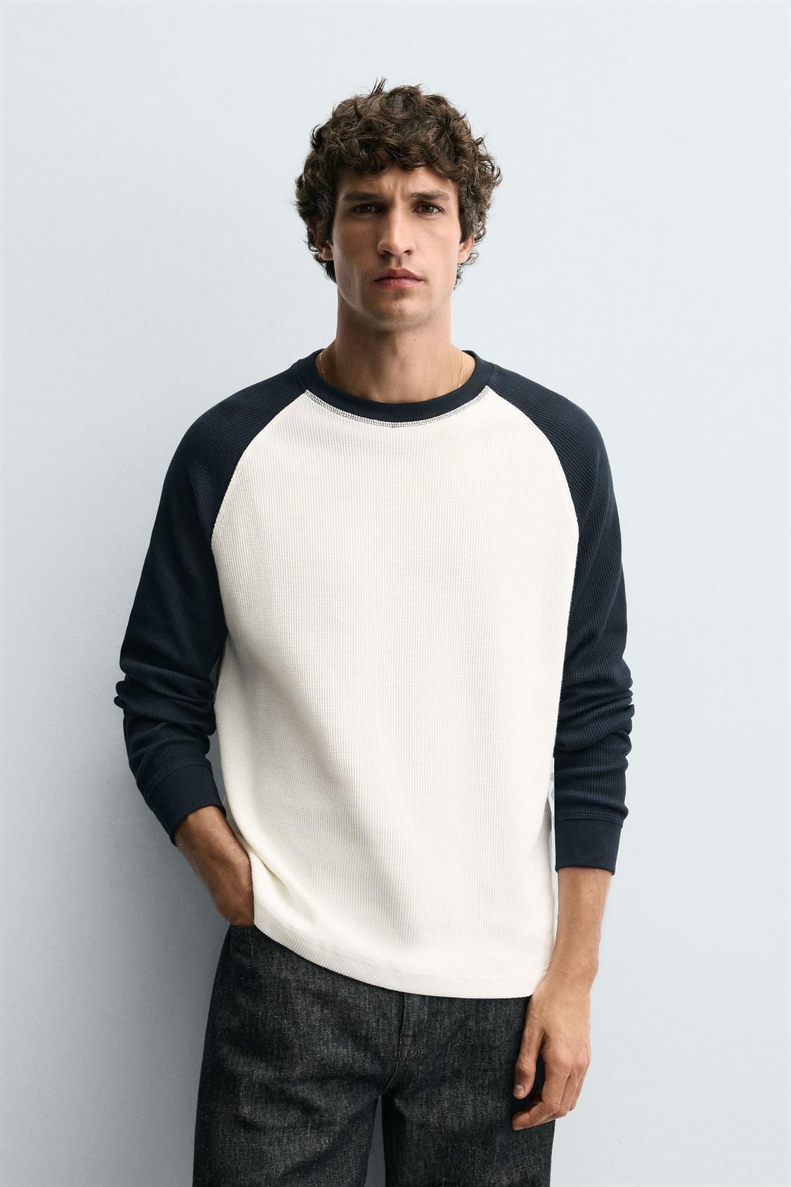COLOR BLOCK WAFFLE TEXTURED T-SHIRT
