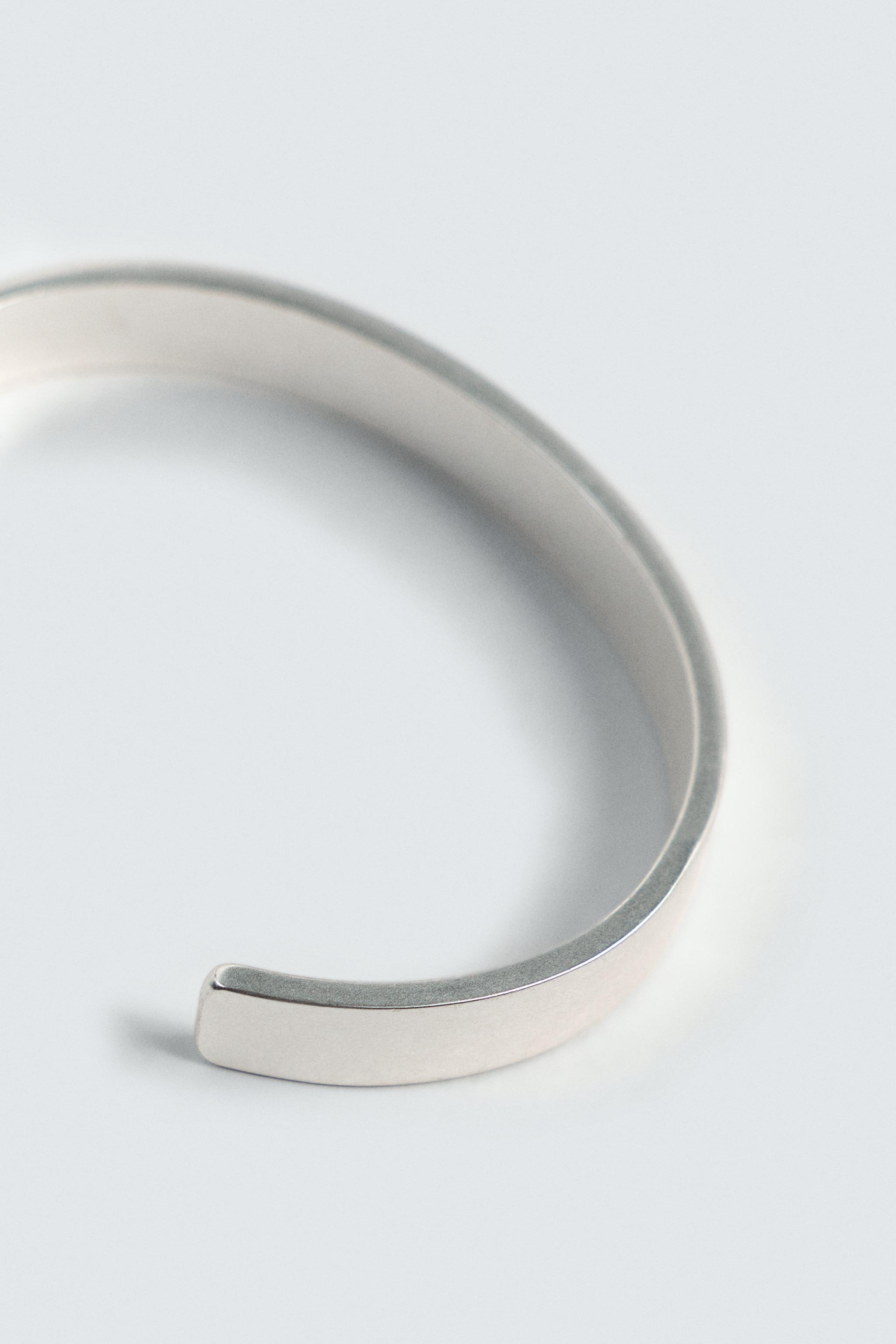 MATTE RIGID BRACELET