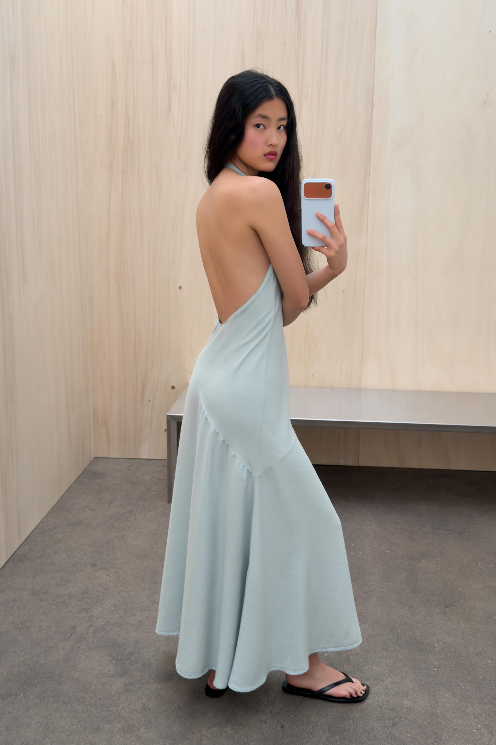 FLOWY HALTER DRESS