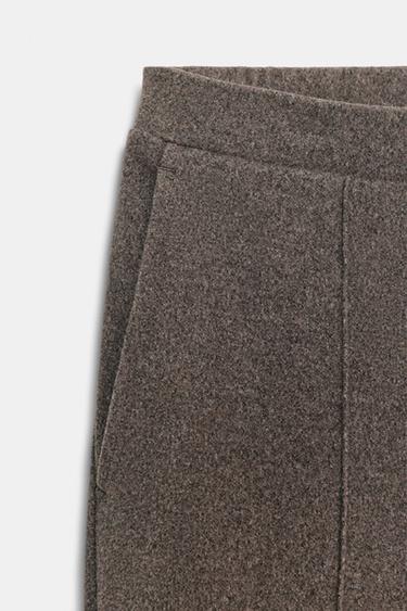 WEICHE HOSE MIT WEITEM BEIN - Nerzfarben von Zara