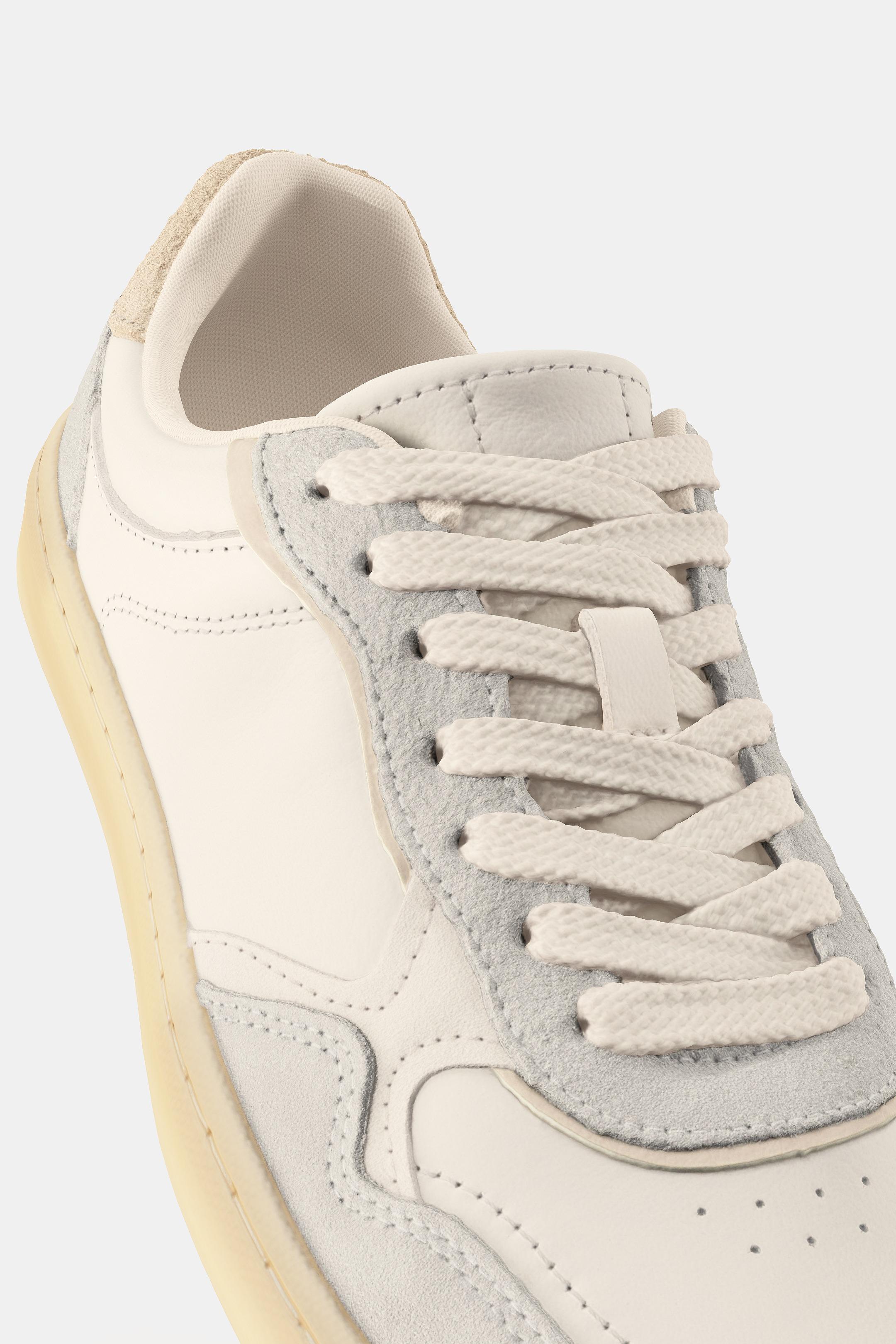 ATLETE LËKURE TË KOMBINUARA BAREFOOT - E bardhë e papërpunuar nga Zara