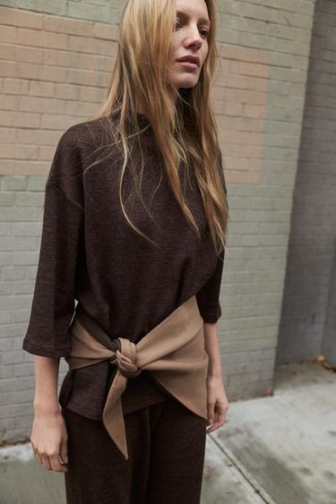 تيشرت بولو بياقة بيركينز - بني داكن by Zara