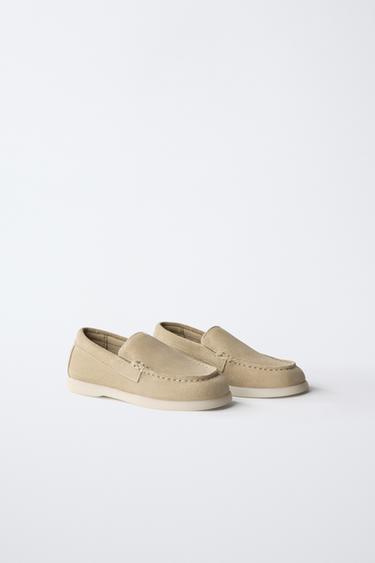 BATEAU EN CUIR - Marron sable de Zara - Image 1