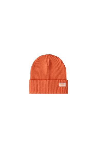 RIBBED KNIT BEANIE WITH LABEL - Orange by Zara