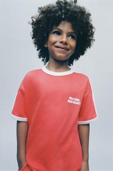 RAISED SLOGAN PRINT T-SHIRT - Red / White by Zara
