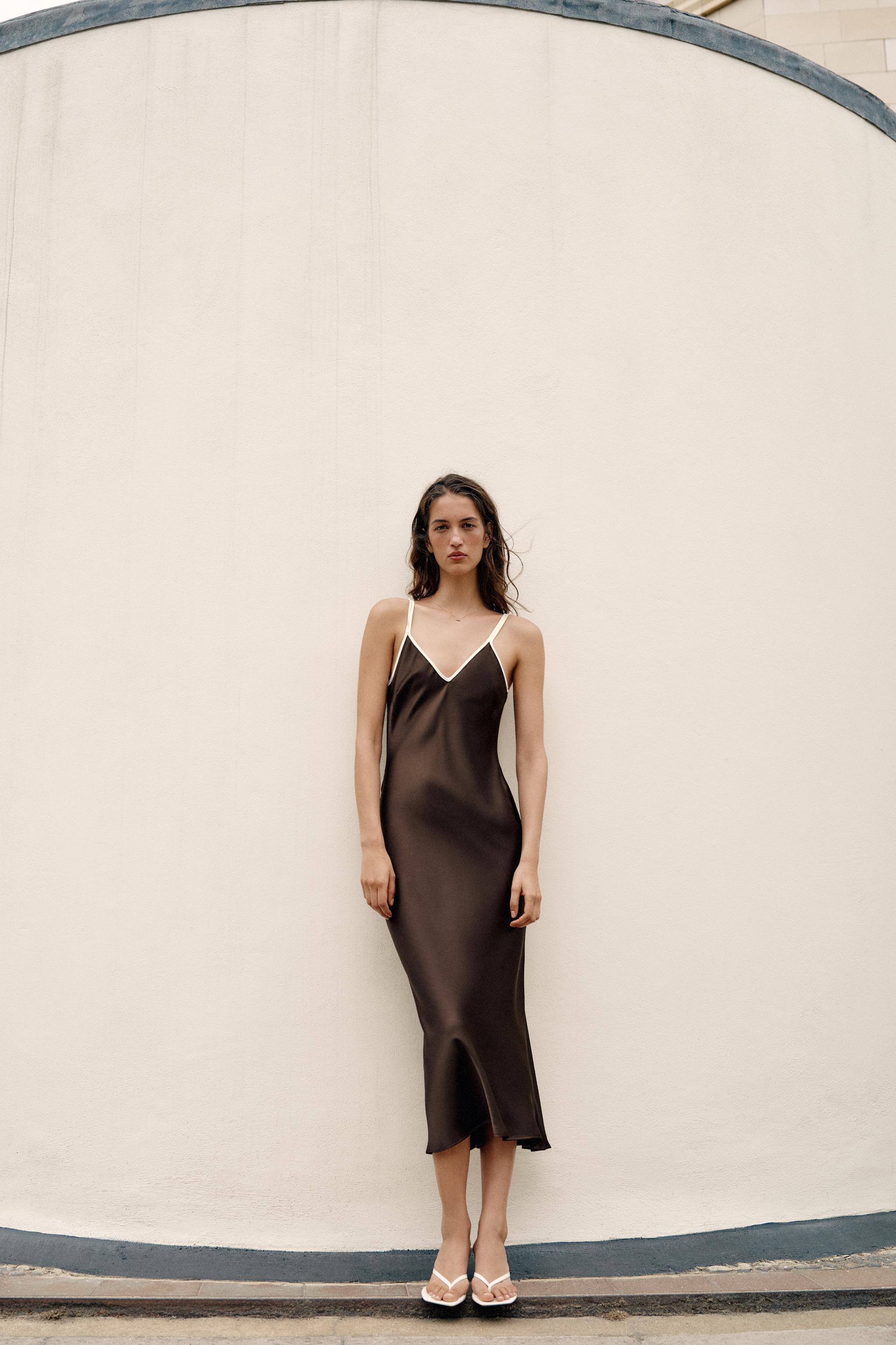 Zara KONTRAST DETAYLI MİDİ SATEN ELBİSE