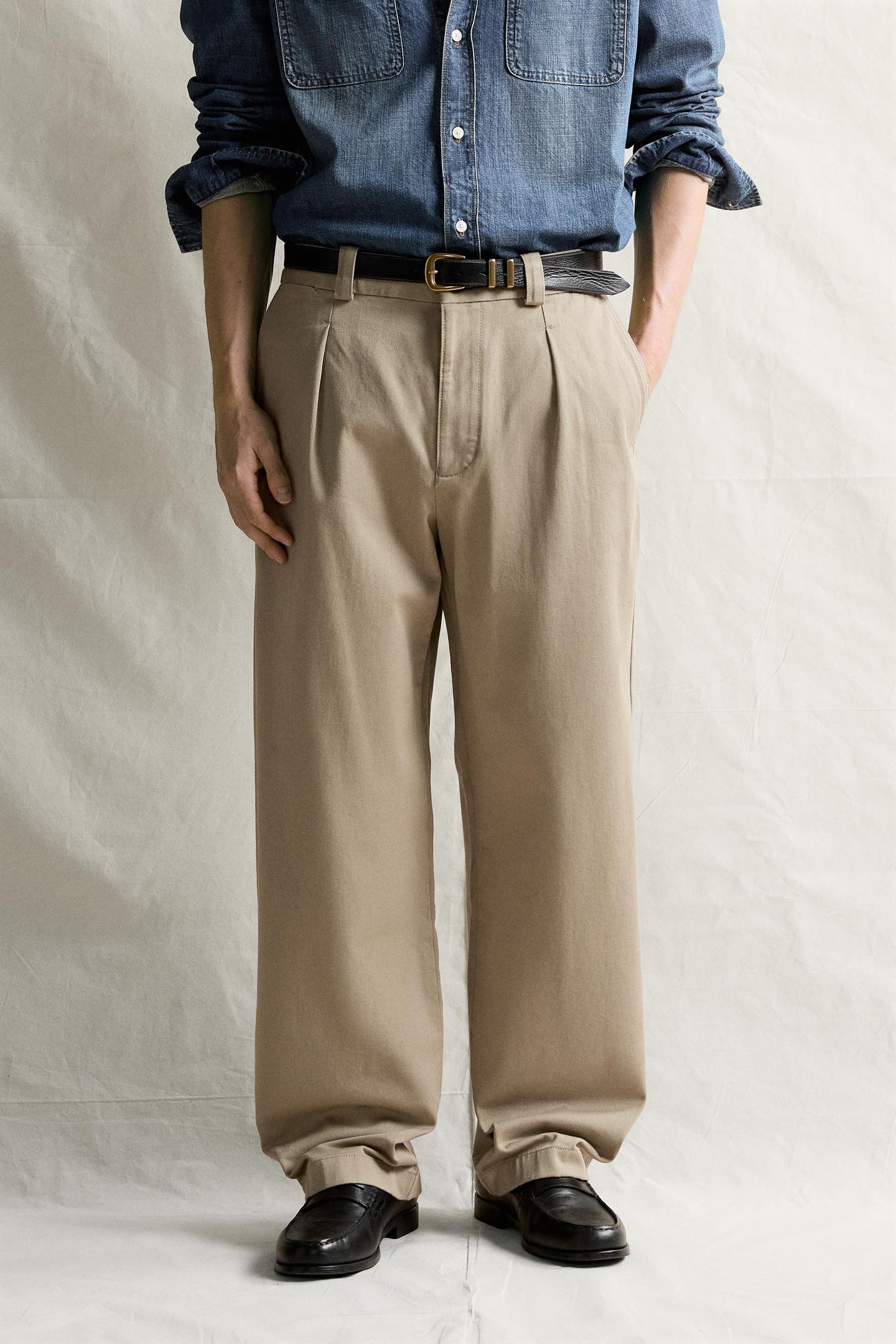 Мужские брюки Zara Pleated Straight-Fit Chino, цвет: Серо-коричневый серый — фото 2