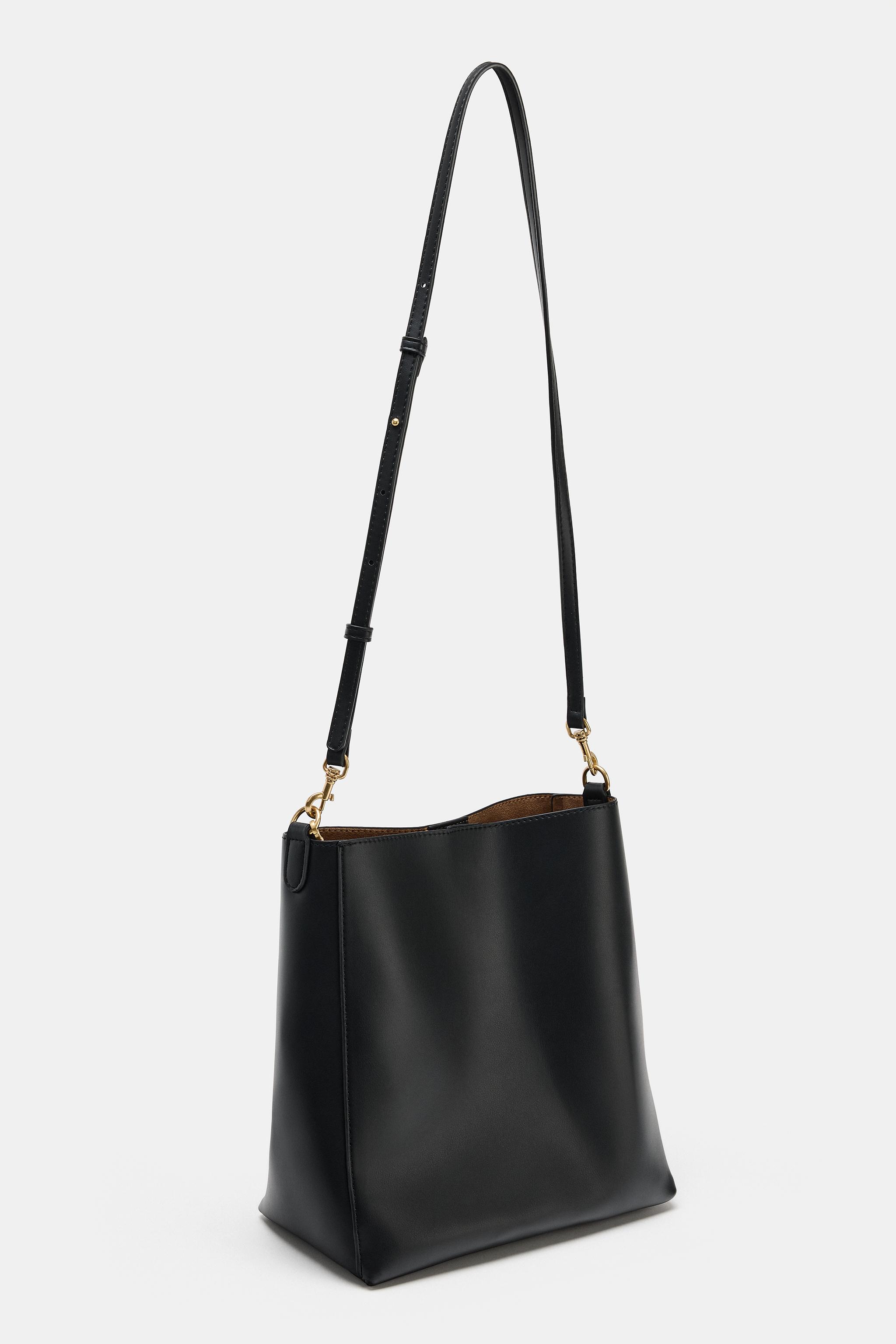 BUCKET BAG WITH HANDLE DETAIL