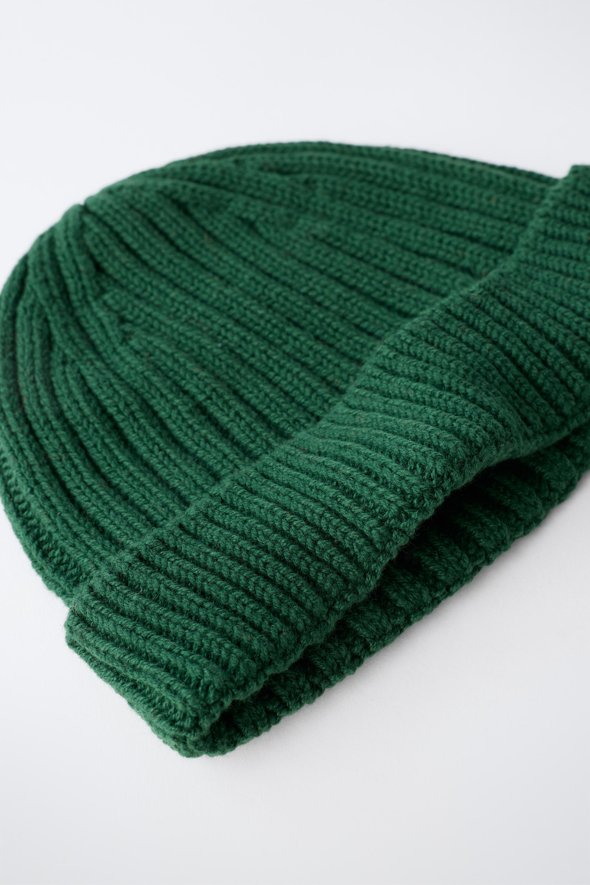 PLAIN KNIT HAT
