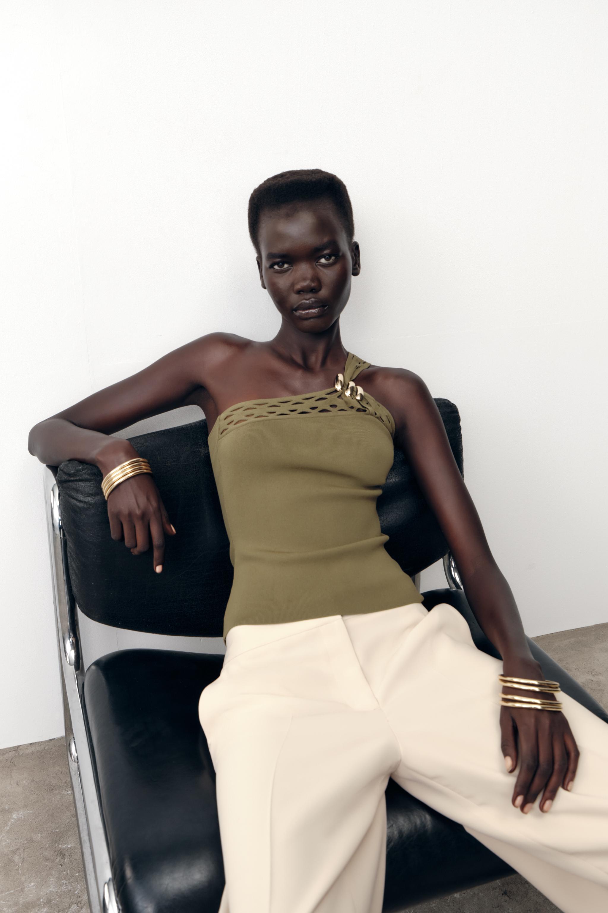 TOP EN MAILLE ASYMÉTRIQUE