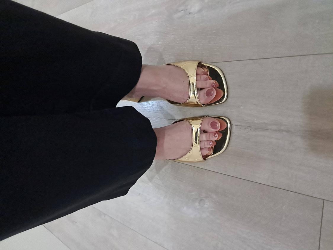 METALLIC BLOCK HEEL SANDALS - Image 5