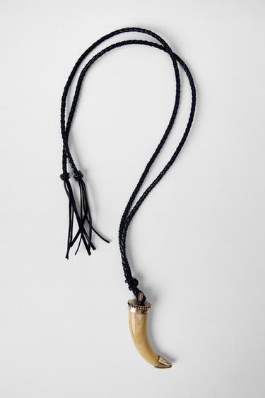 COLLAR CUERDA CUERNO KATE MOSS X ZARA - Negro de Zara