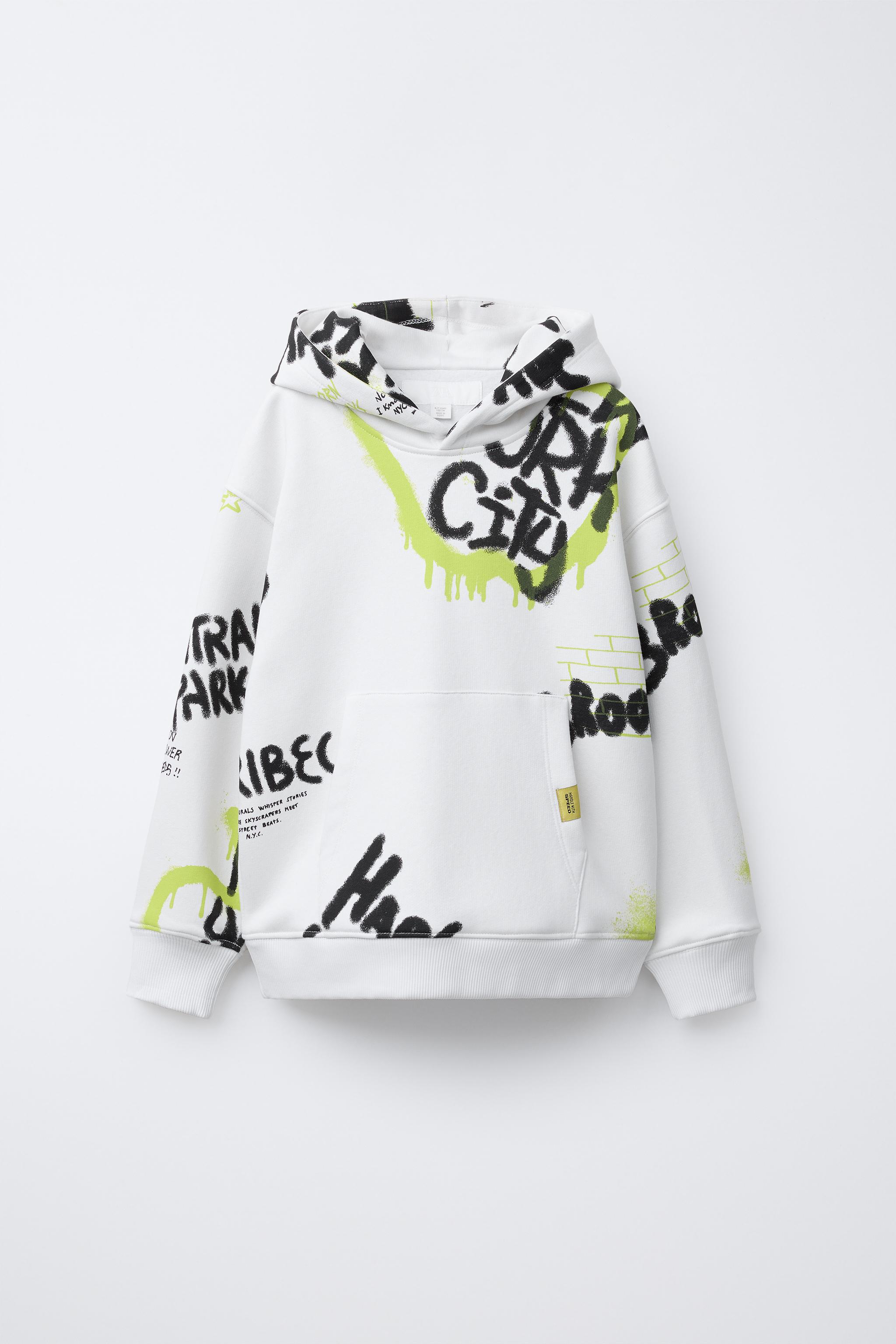 GRAFFITI PRINT SWEATSHIRT