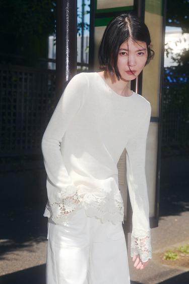 ギピュールレースコンビTシャツエクリュZaraのギピュールレースコンビTシャツ - エクリュ