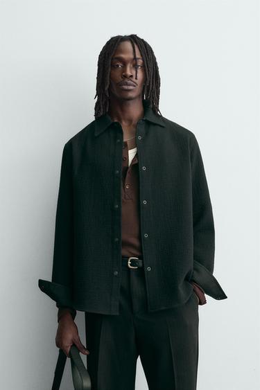 КУРТКА-РУБАШКА СВОБОДНОГО КРОЯ ИЗ ТЕКСТУРНОЙ ТКАНИ — ЧЕРНЫЙ от Zara