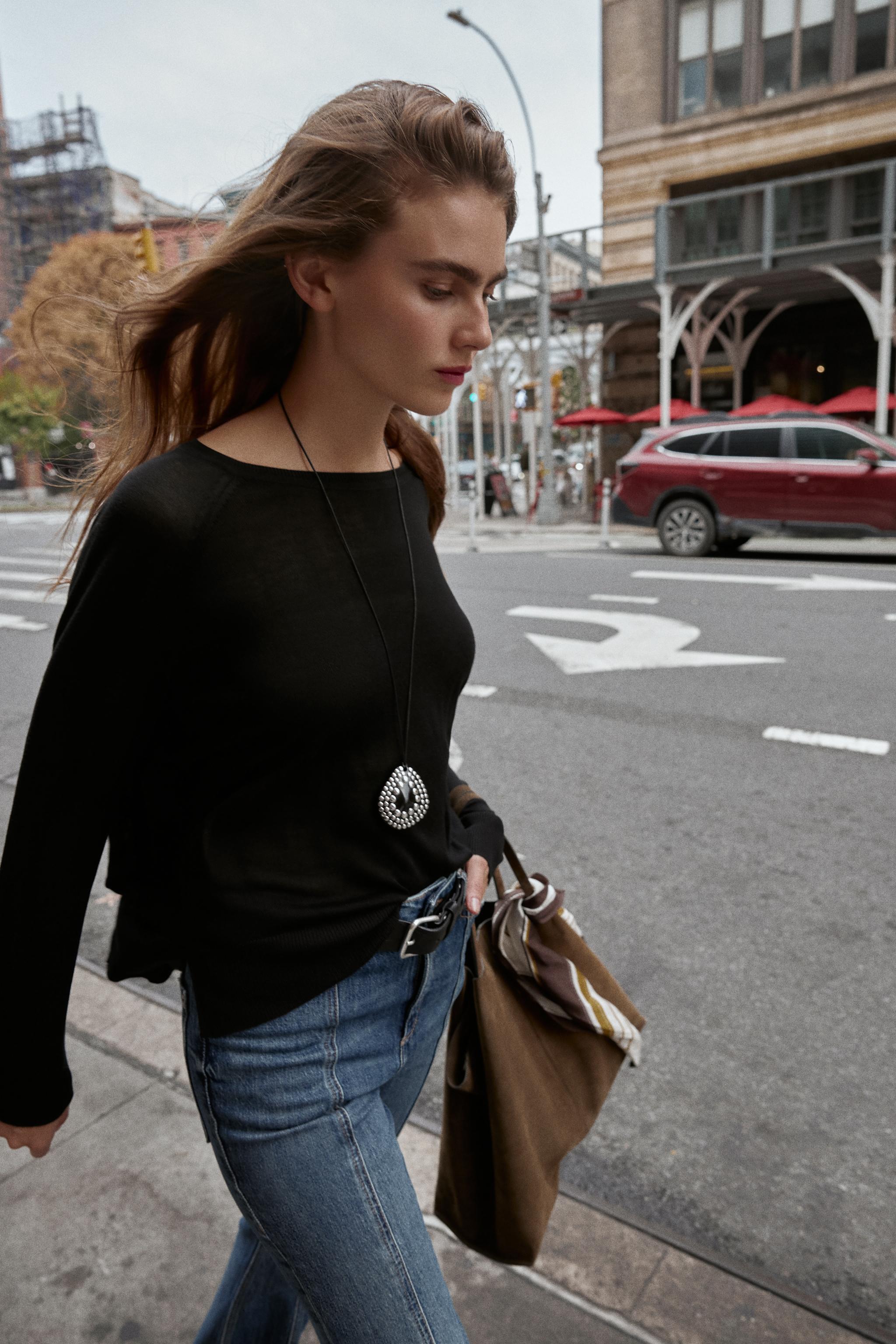 FINE KNIT SWEATER