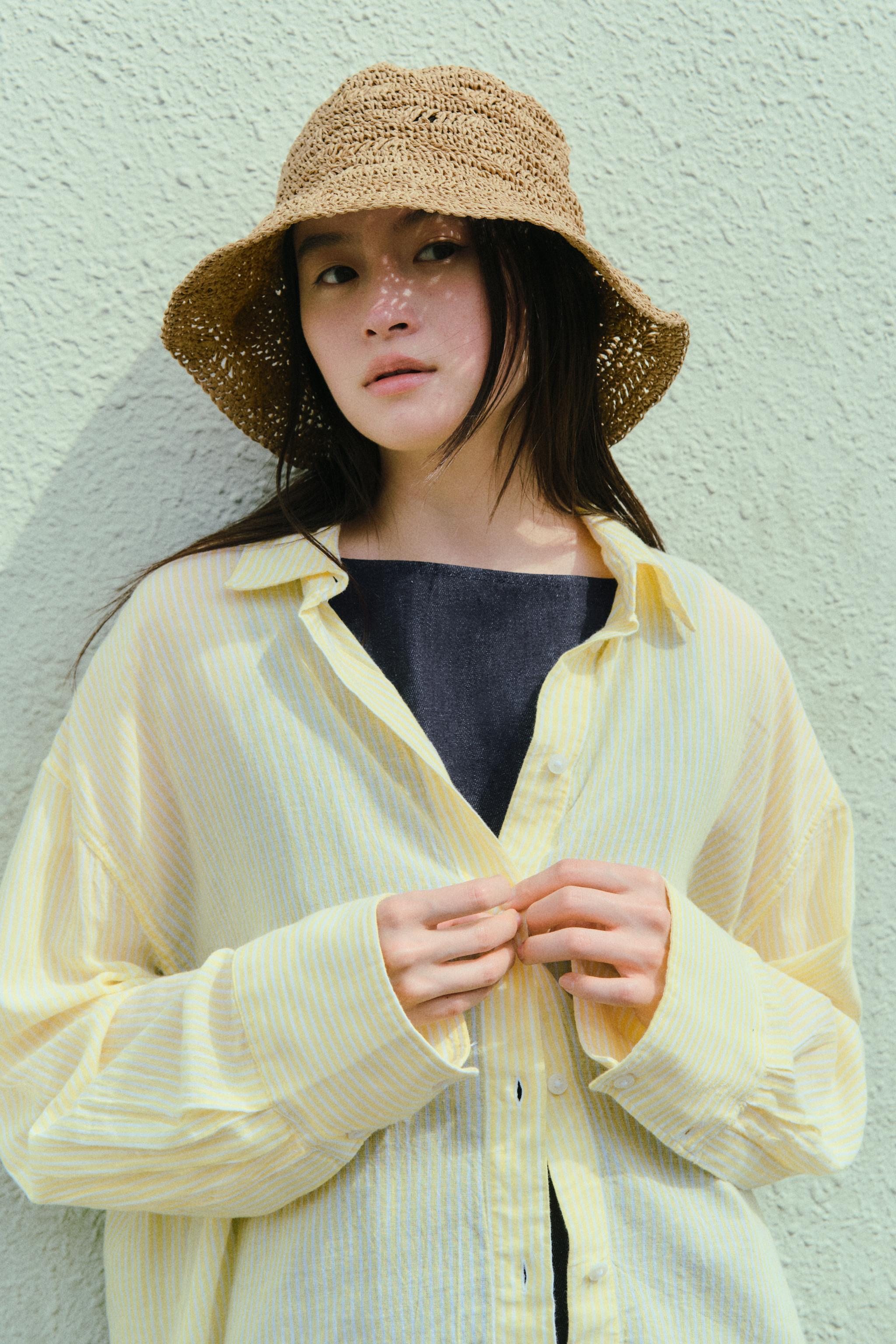 オーバーサイズ ストライプ柄ガーゼシャツ - プリント地 | ZARA