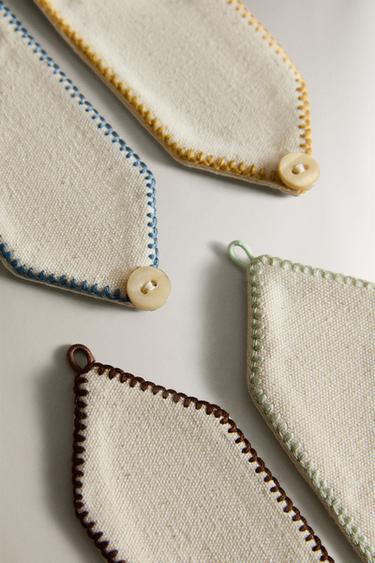 PACK OF EASTER EMBROIDERED NAPKIN HOLDERS (PACK OF 4) - Ecru by Zara - Image 3