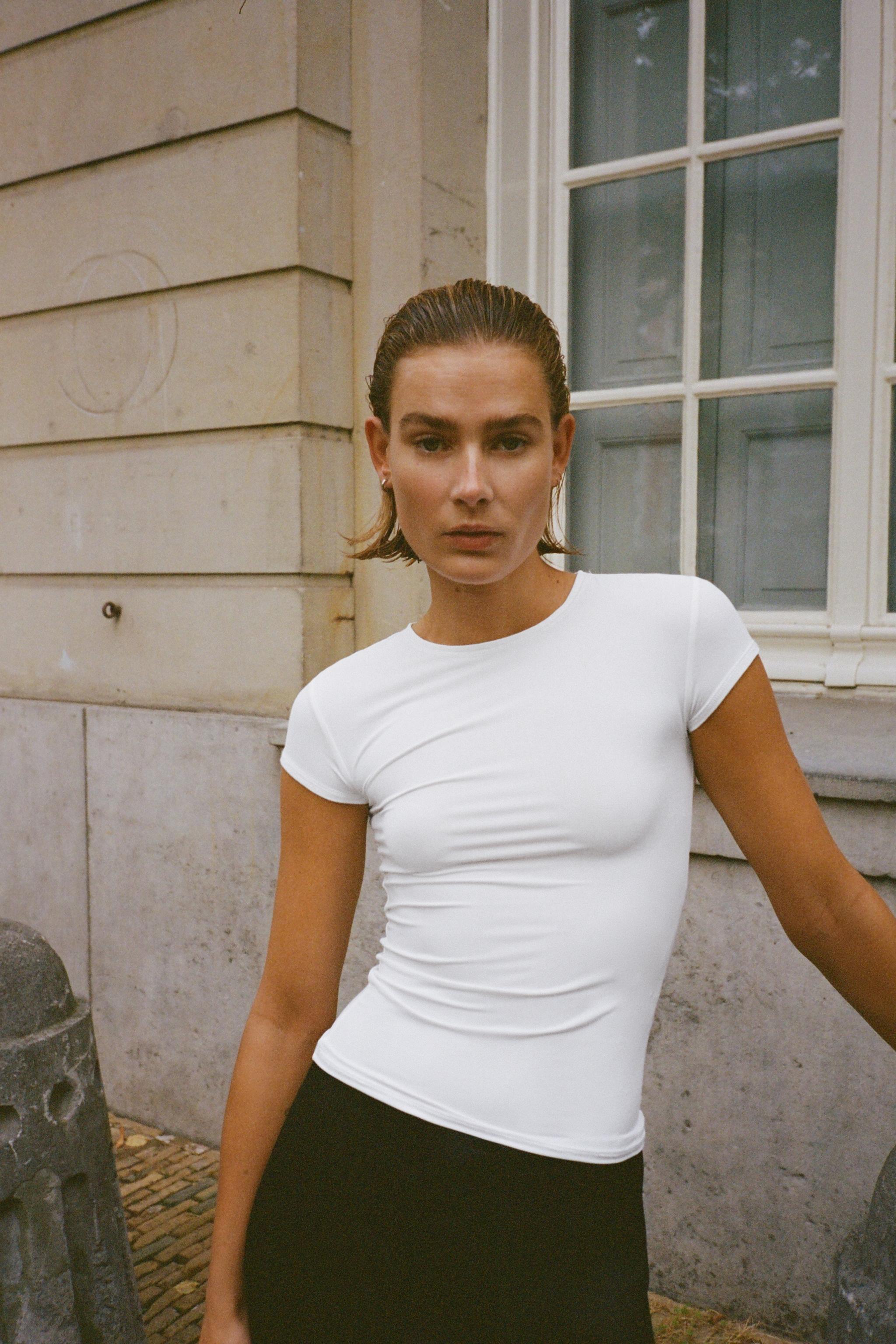 Polera blanca online zara