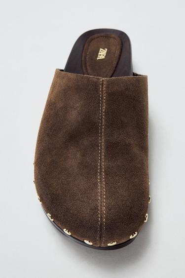 Zara LEATHER STUDDED CLOGS - Brown
