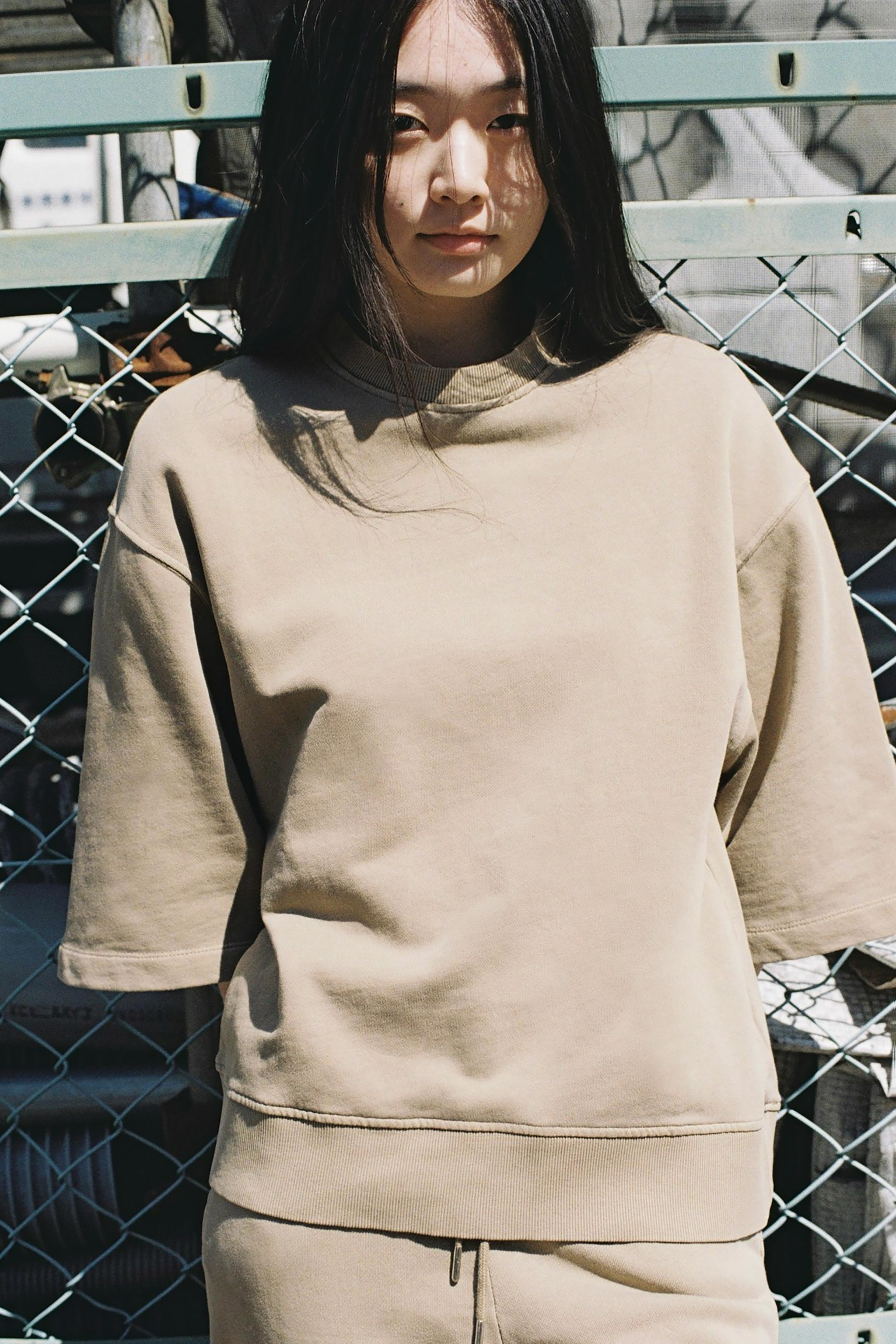 ZARA】オーバーサイズ仕様ジッパー付きスウェットシャツ (ZARA