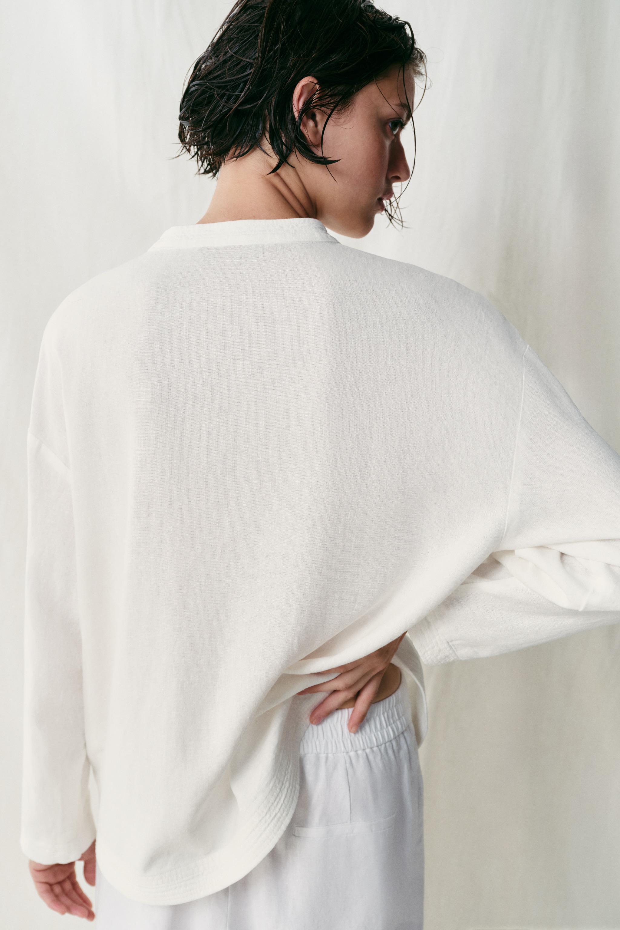 Женские рубашки Zara LINEN OVERSIZED SHIRT WITH FROG FASTENING — фото 5