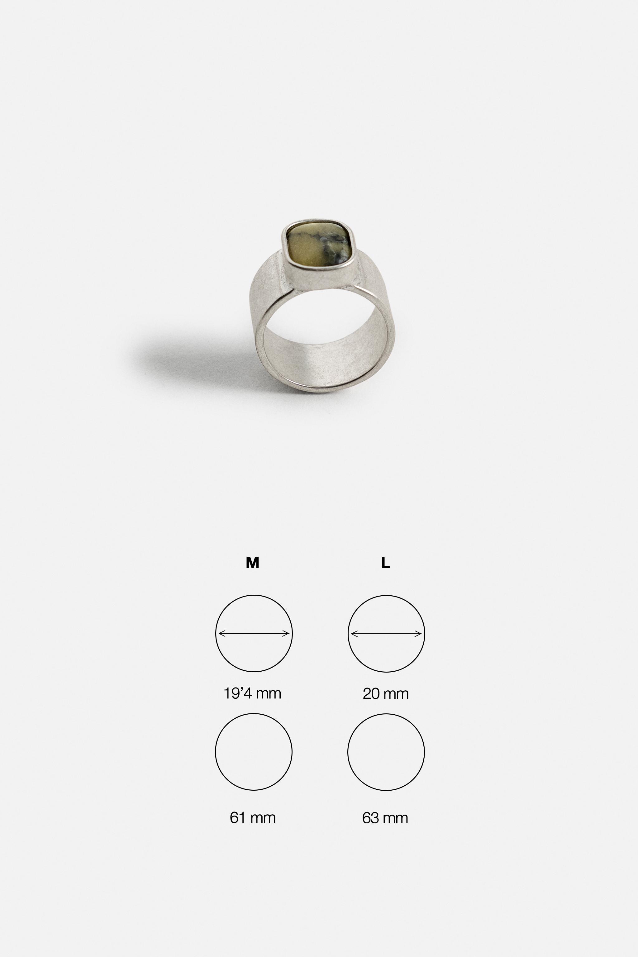 BAGUE CHEVALIÈRE PIERRE