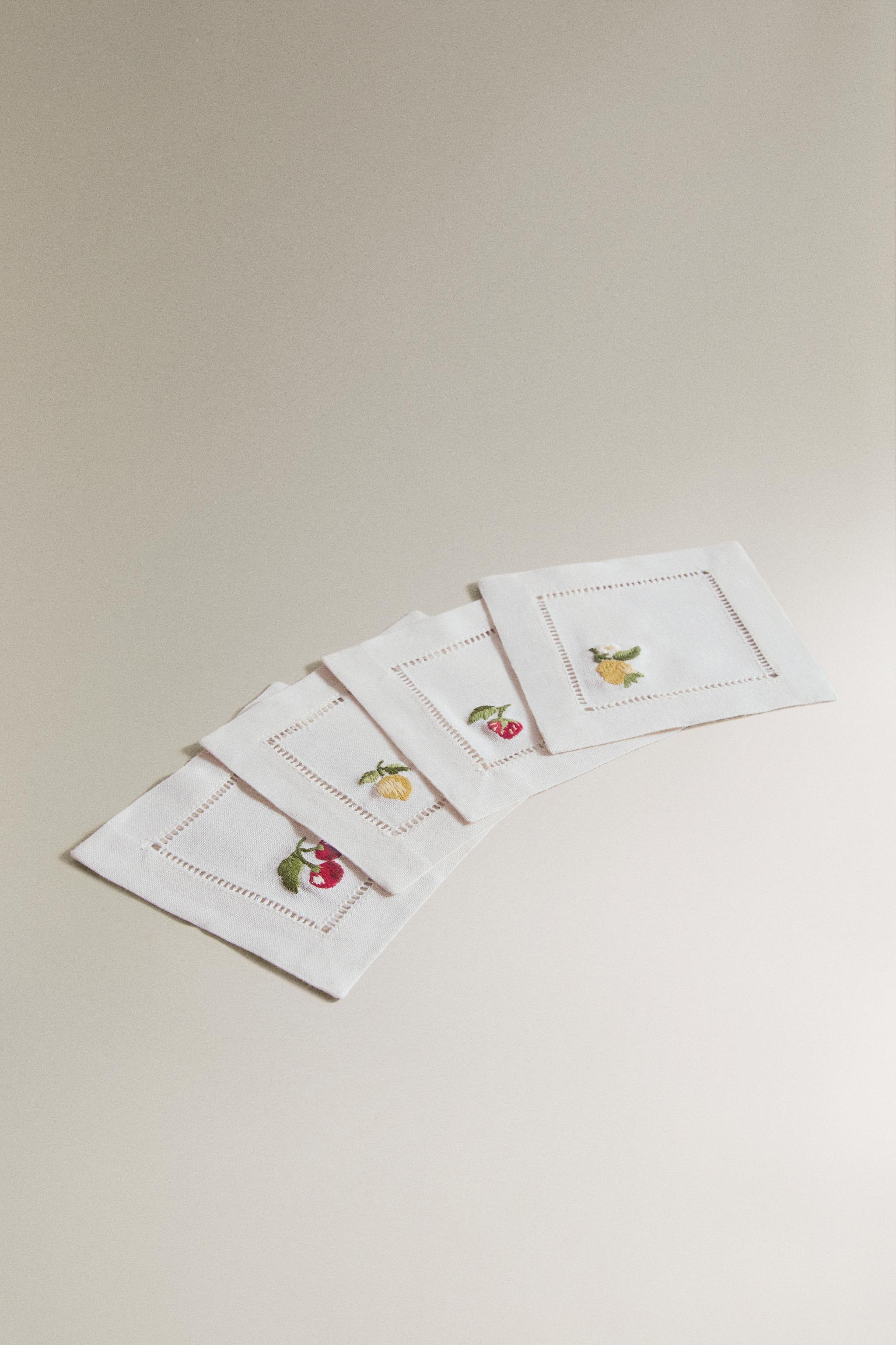 RAMIE FRUIT COASTERS (PACK OF 4) — Ecru