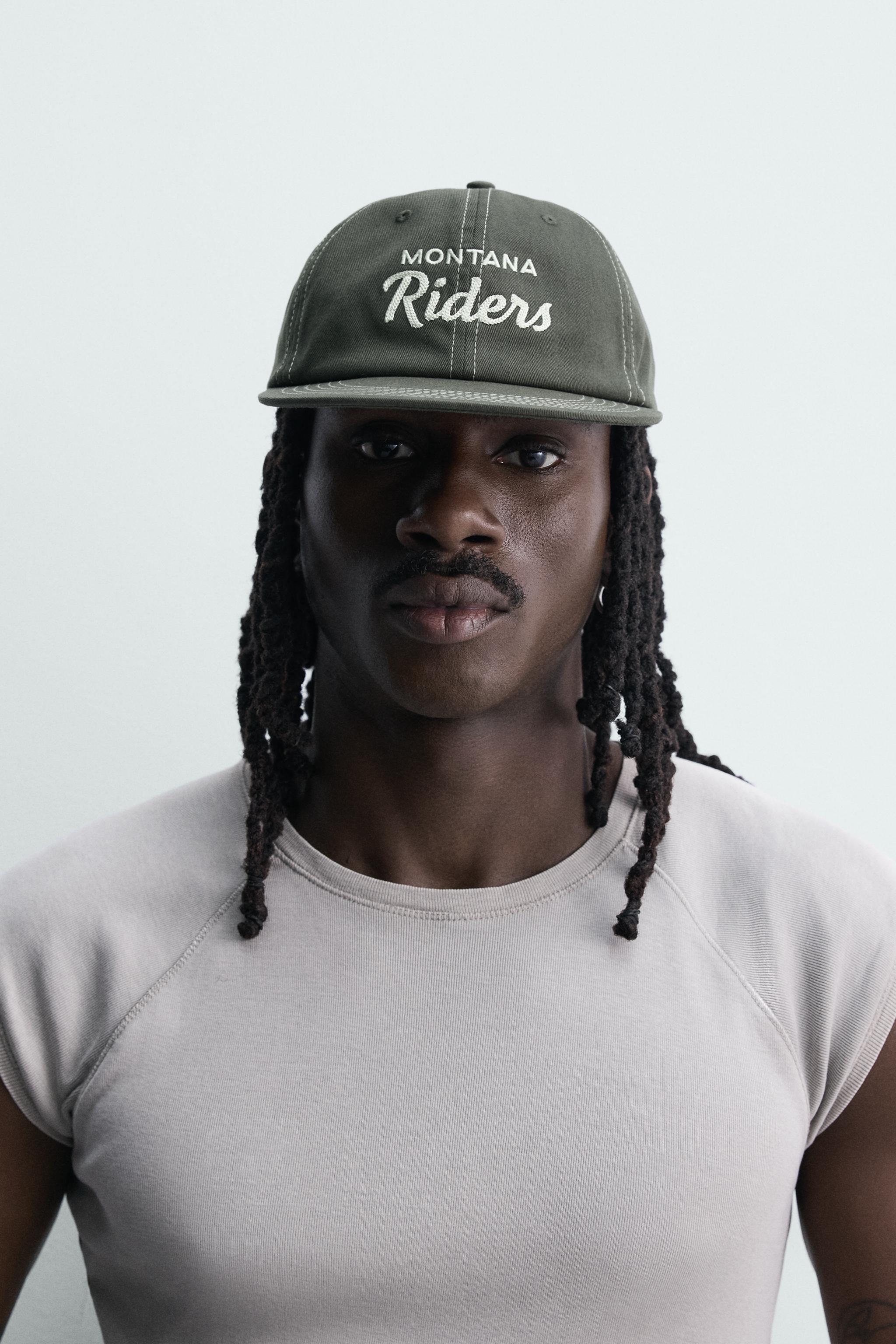 CONTRAST EMBROIDERED FLAT VISOR CAP