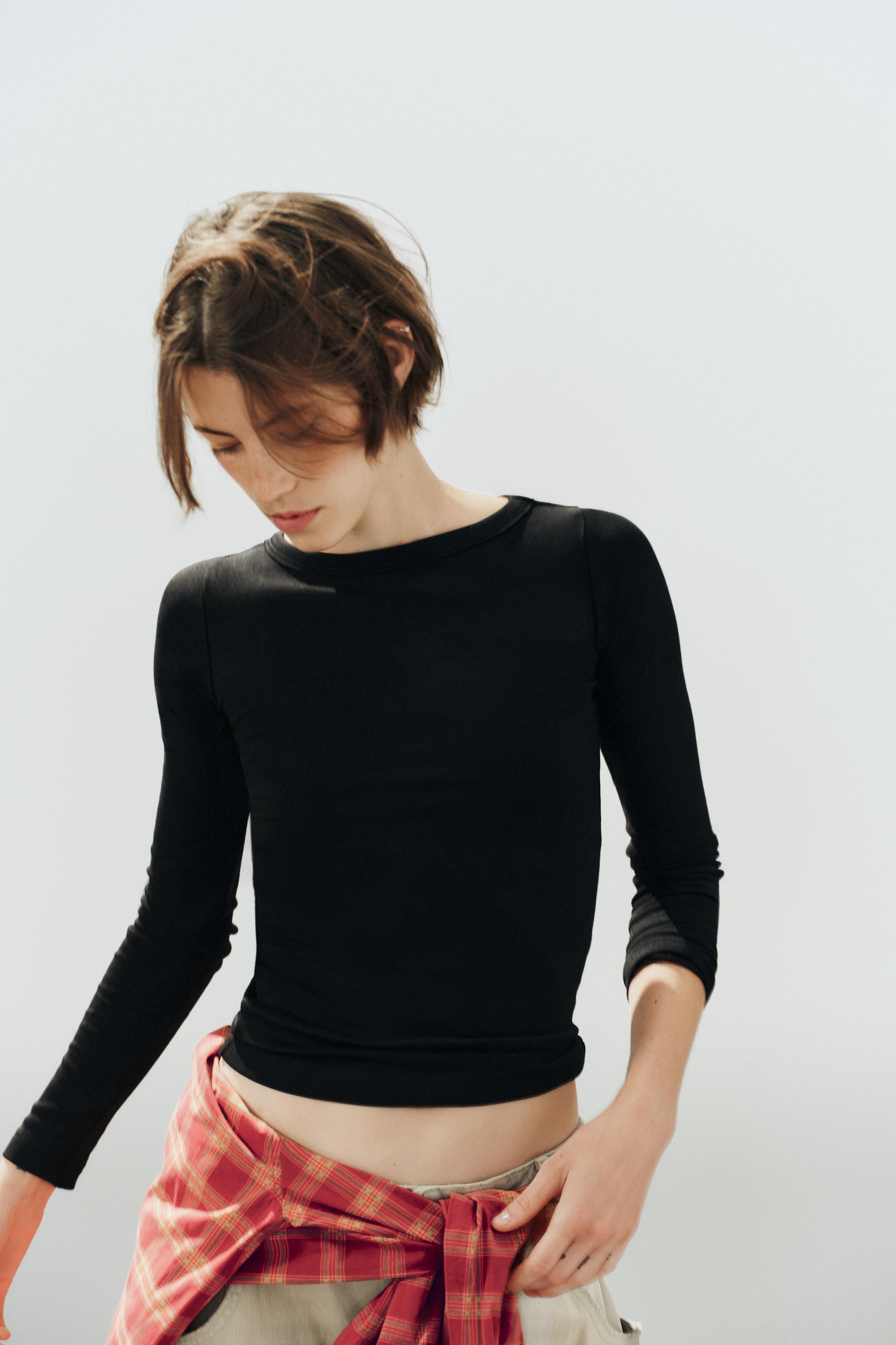 BOAT NECK T-SHIRT — Black