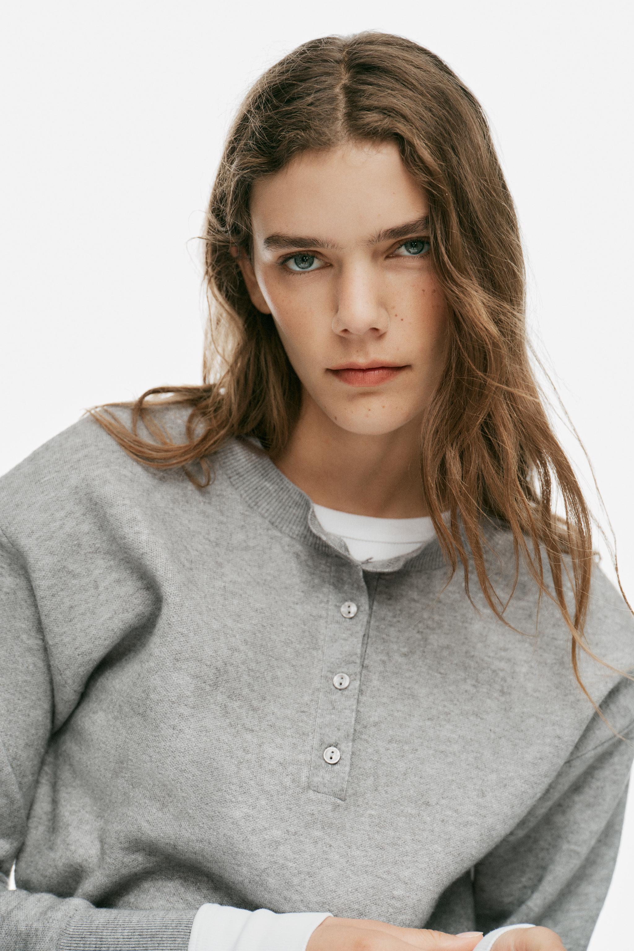 SHOULDER PAD KNIT JUMPER