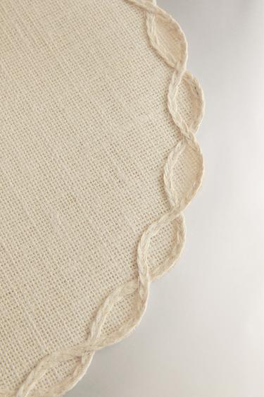 SET DE TABLE DÉTAIL CHAÎNETTE - Beige clair de Zara - Image 2