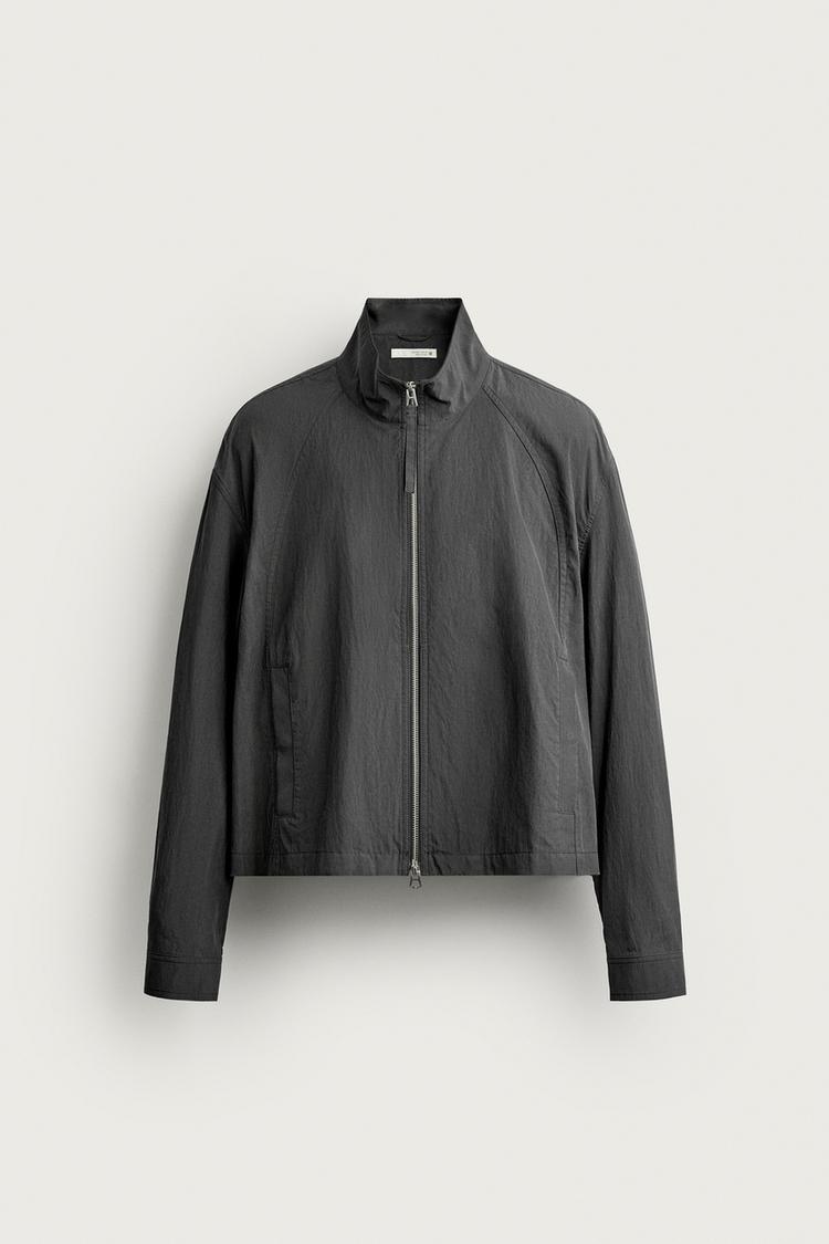 Chaqueta corta de corte fluido 7