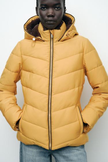 ANORAK ACOLCHADO ENTALLADO WATER AND WIND PROTECTION - Mostaza de Zara