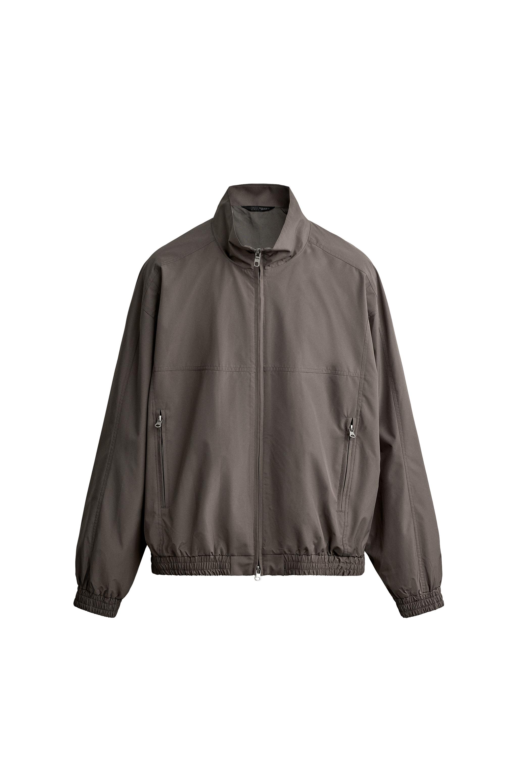 CAZADORA TÉCNICA LIGERA WATER REPELLENT