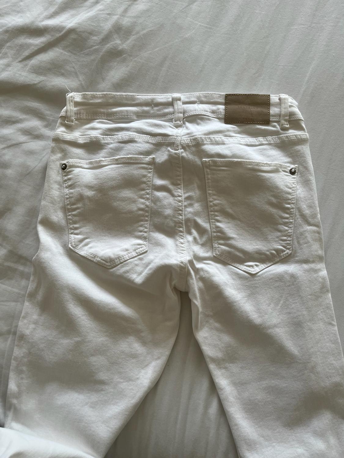 LOW-RISE SKINNY FIT JEANS - Image 4